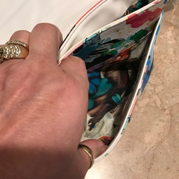 Sharif 1827 Abstract Floral Splatter Print Leather Crossbody Purse - Picture 9 of 12